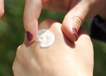Las 15 mejores cremas hidratantes de manos para el día a día